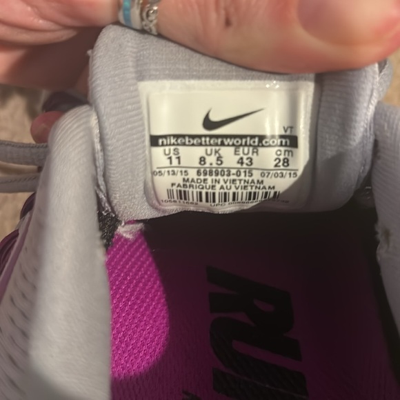 Nike Women's Air Max 2015 Shoes in Gray & Purple EUC - Picture 10 of 10